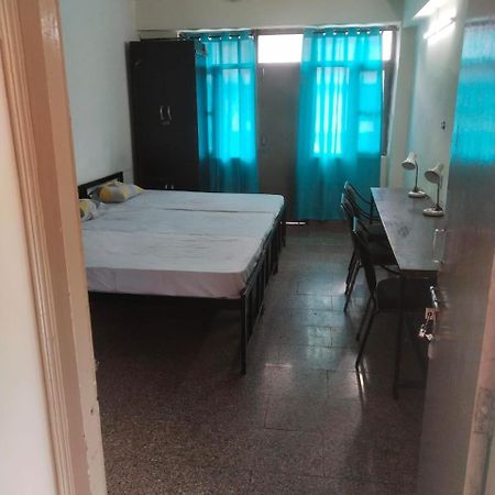 Abuzz Oxfordcaps Chanakya Hostel ソラン エクステリア 写真