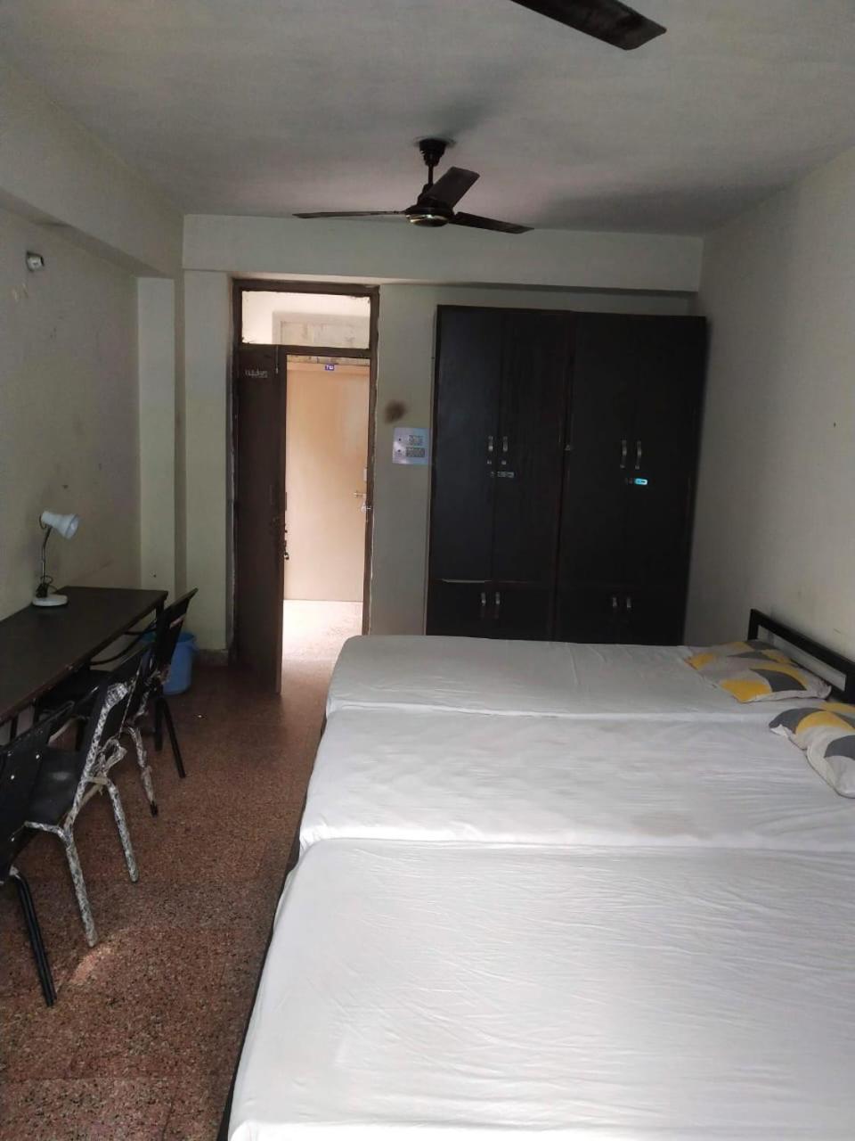 Abuzz Oxfordcaps Chanakya Hostel ソラン エクステリア 写真